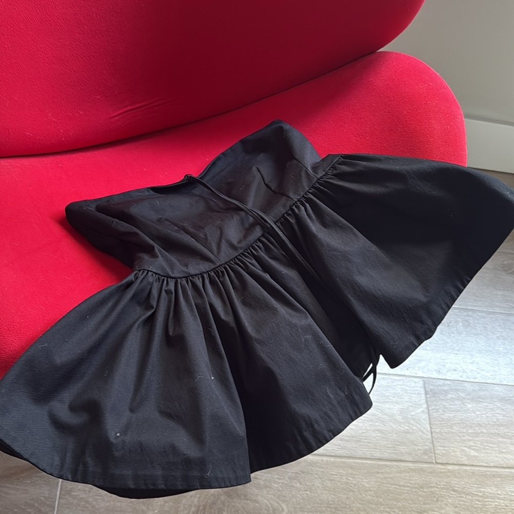 Elegant Black Strapless Top